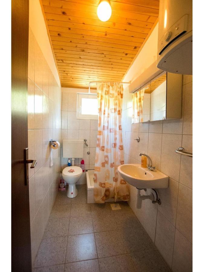 Apartments Velebit Starigrad Paklenica Room photo
